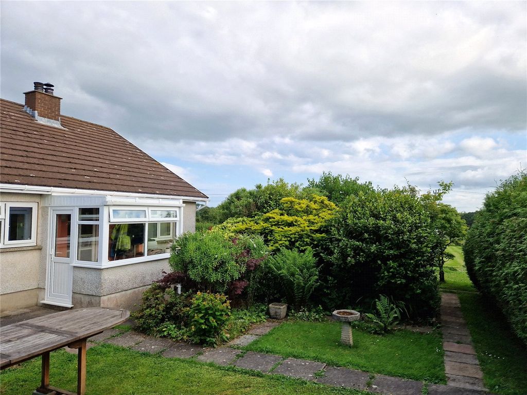 Property photo 3 of 6 Picture No. 14