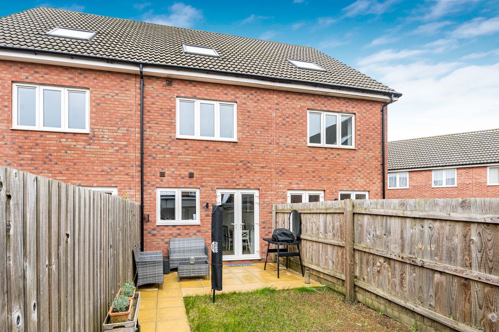 Property photo 2 of 21 3_77735