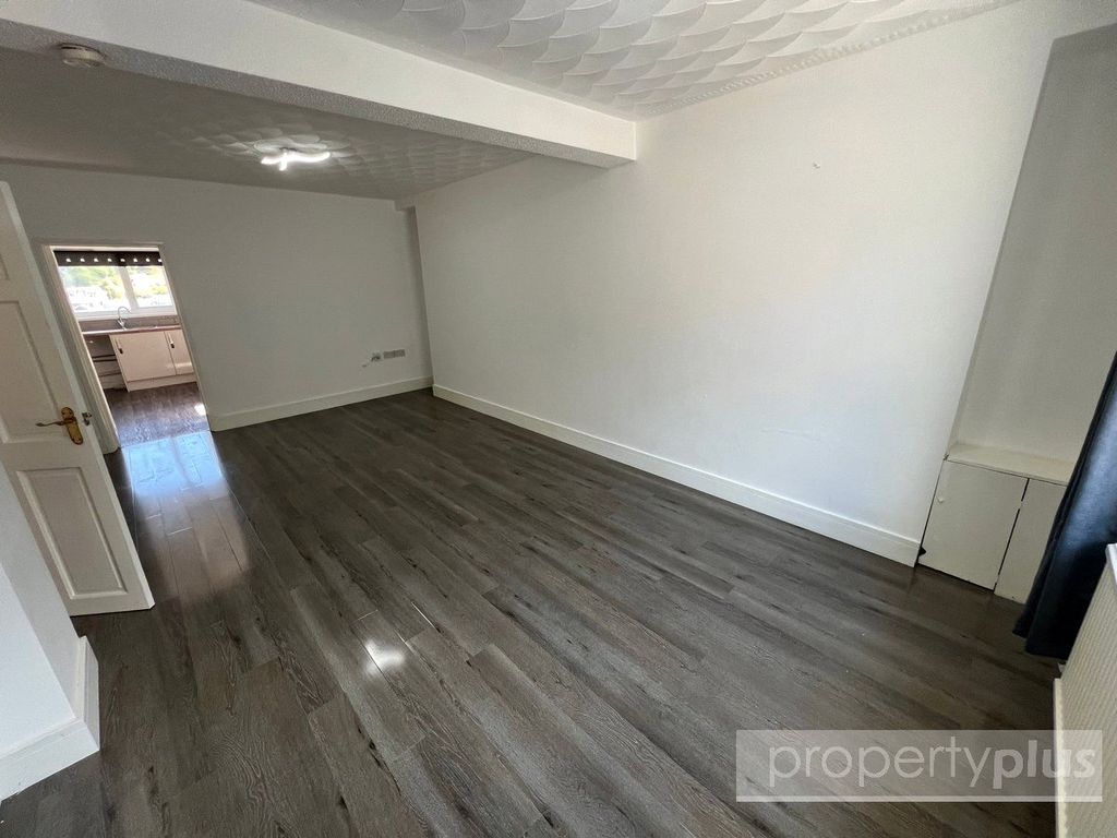 Property photo 3 of 11 Picture No. 08