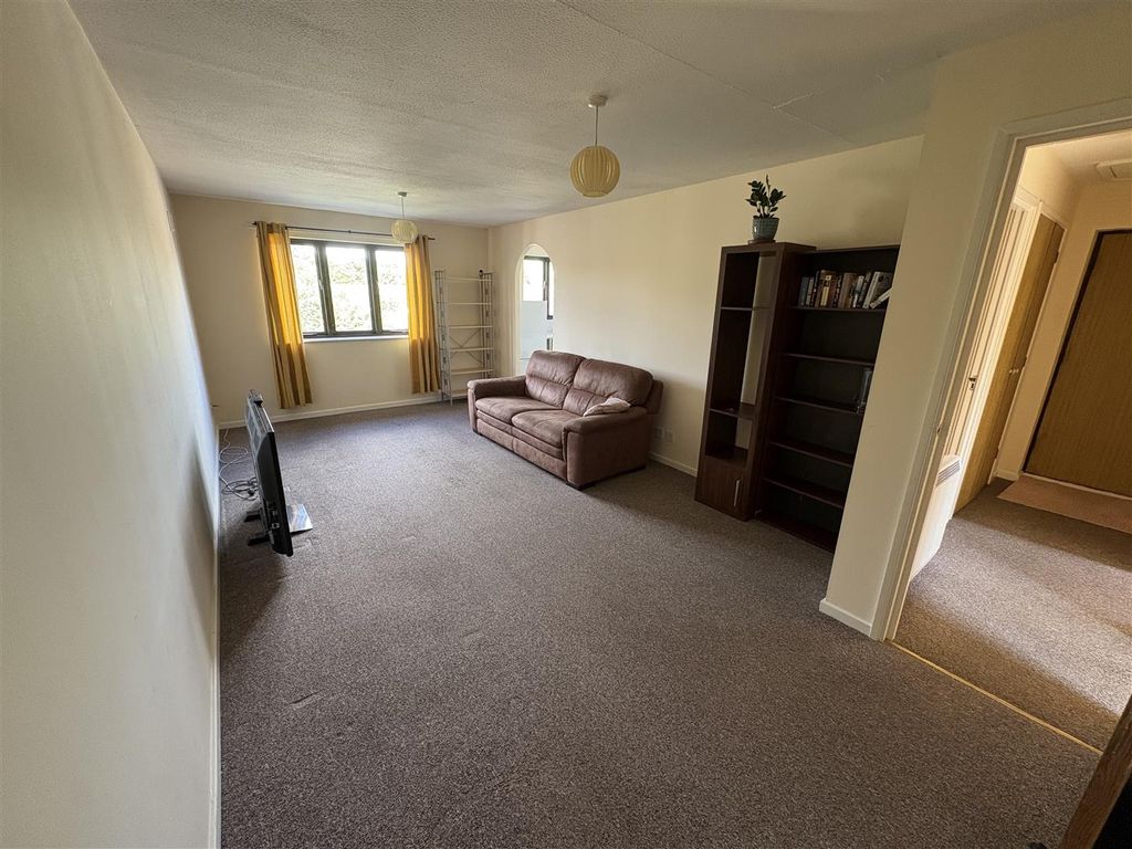Property photo 2 of 8 Img_0014.Jpg