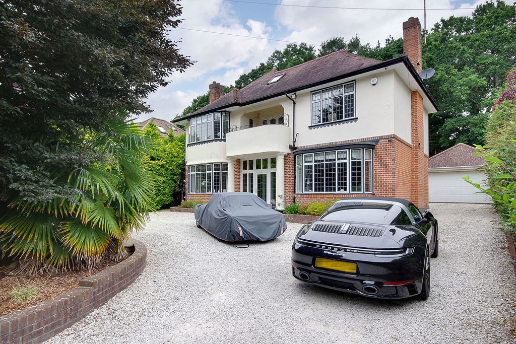 Property photo 1 of 53