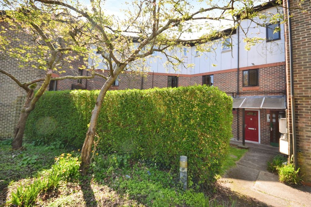 Property photo 2 of 7