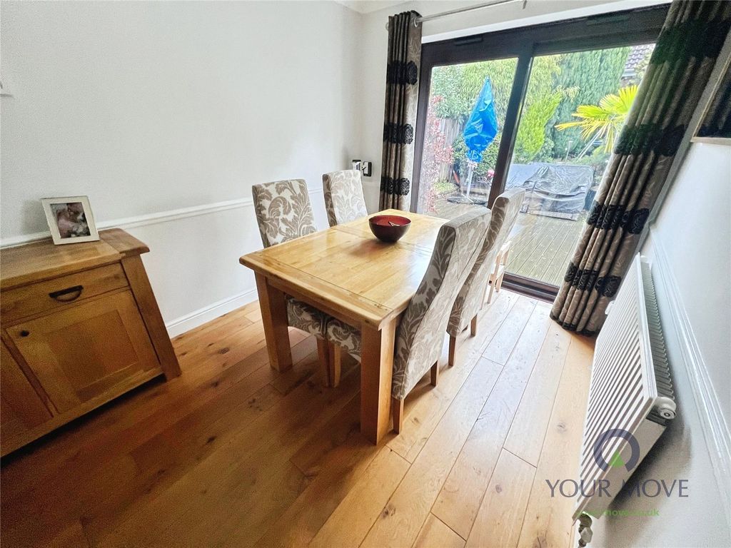 Property photo 3 of 17 Dining Room