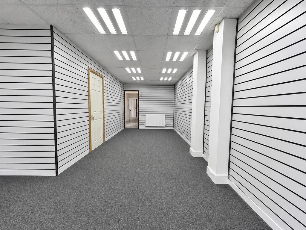 Property photo 2 of 12 Shop Floor