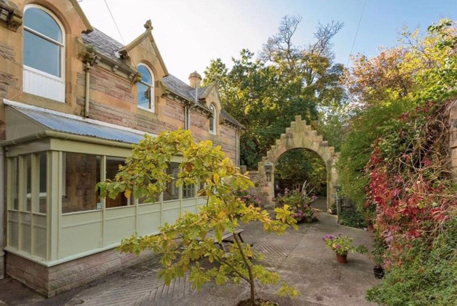 Property photo 2 of 21 Photo 2