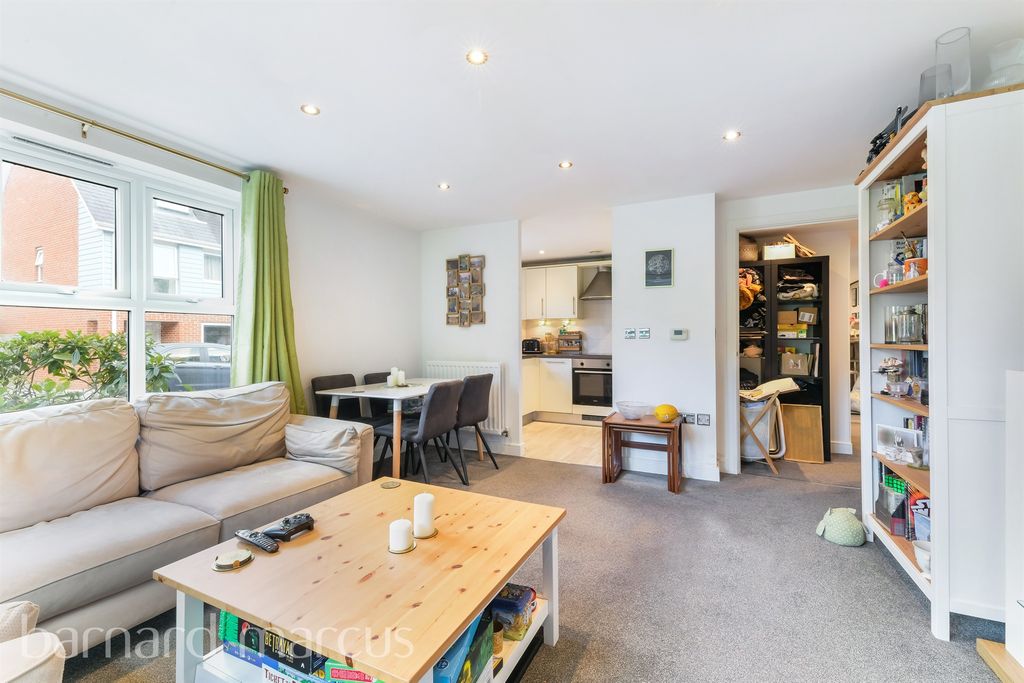 Property photo 3 of 13