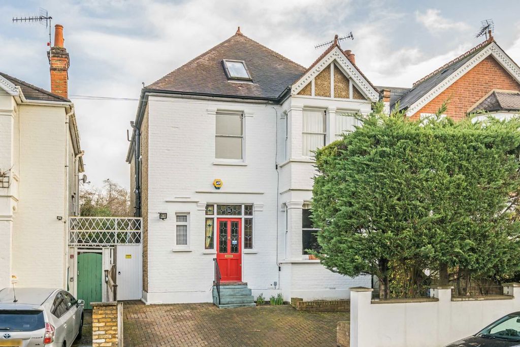 Property photo 1 of 9