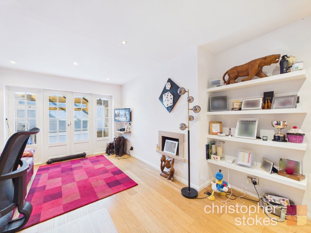 Property photo 3 of 23 3619545