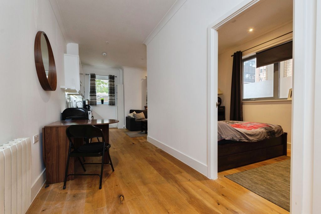 Property photo 2 of 14 Dining Area