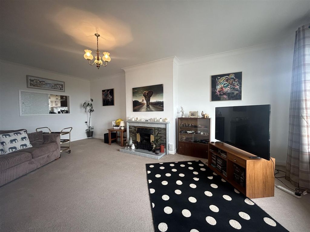 Property photo 2 of 12 Img_8895 (1).Jpg