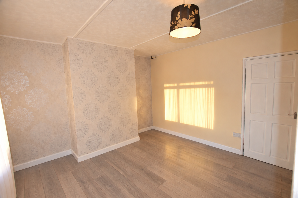 Property photo 2 of 11 Living Room