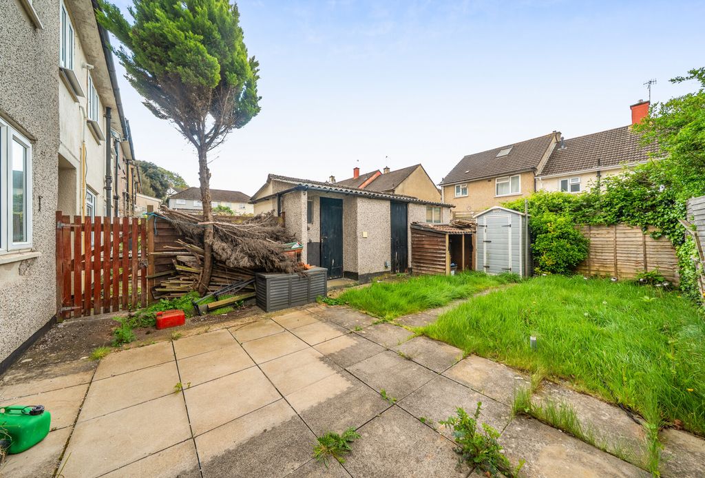 Property photo 3 of 14 1450184-11-69E756...