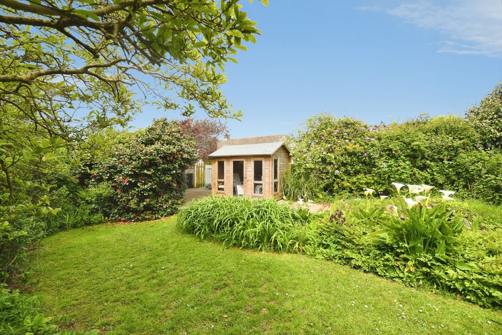 Property photo 3 of 17 Pbox-Img.Jpg