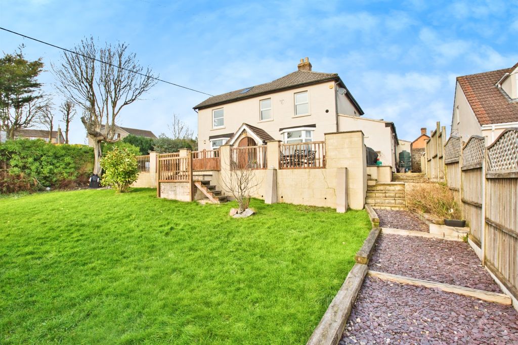 Property photo 1 of 28