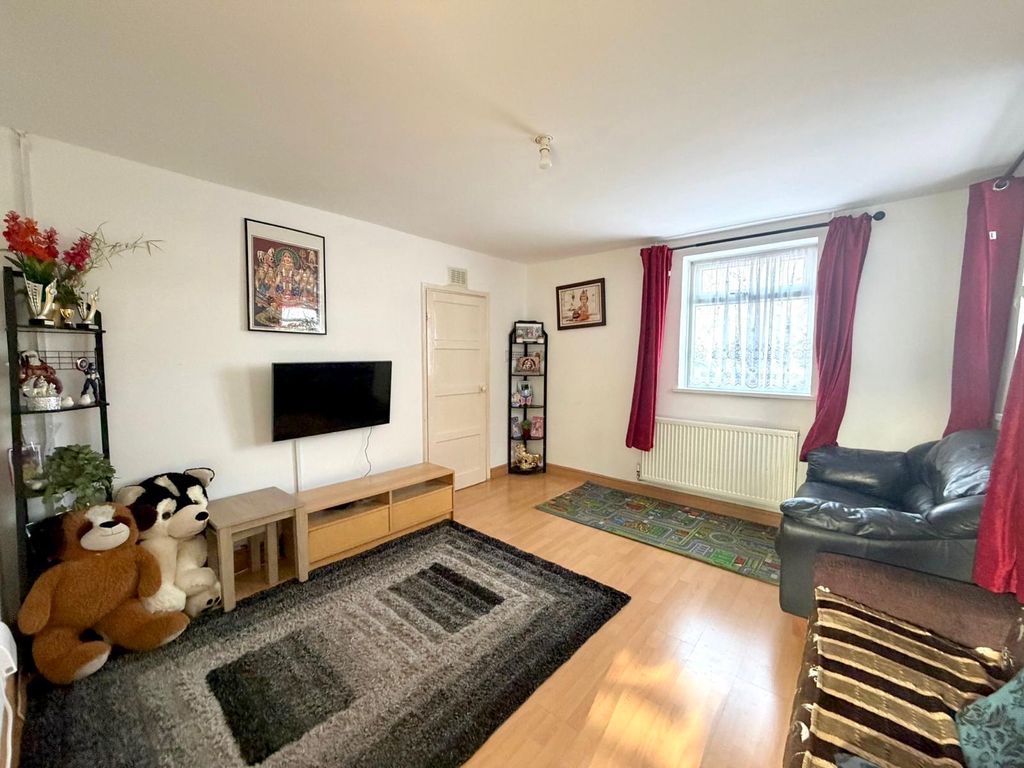 Property photo 2 of 15