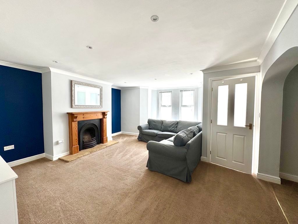 Property photo 3 of 11 Photo 9