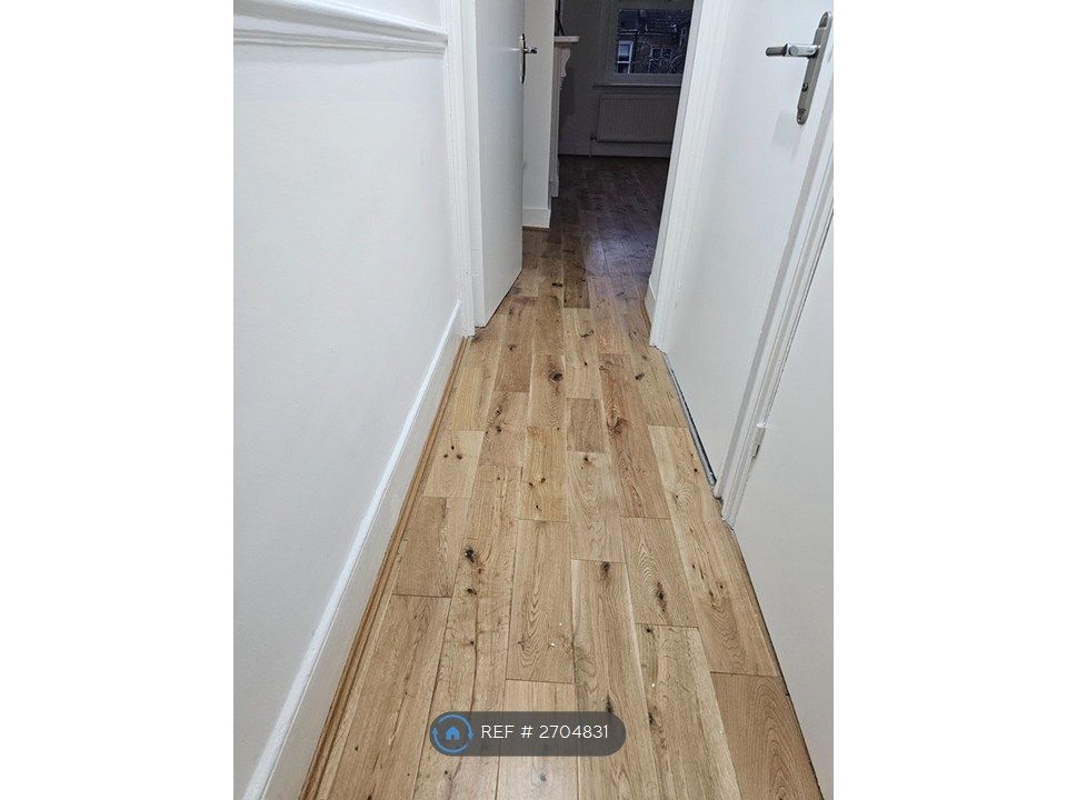 Property photo 2 of 27