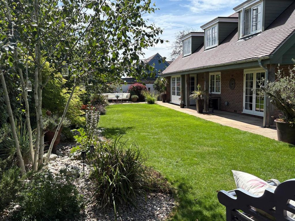 Property photo 1 of 45
