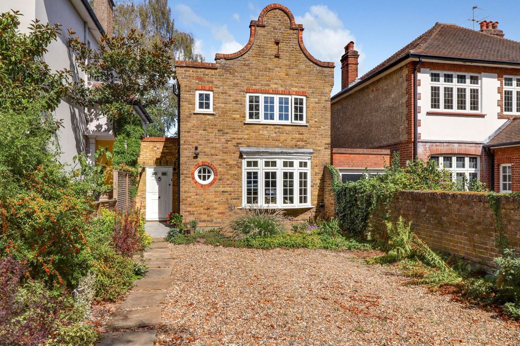 Property photo 1 of 29