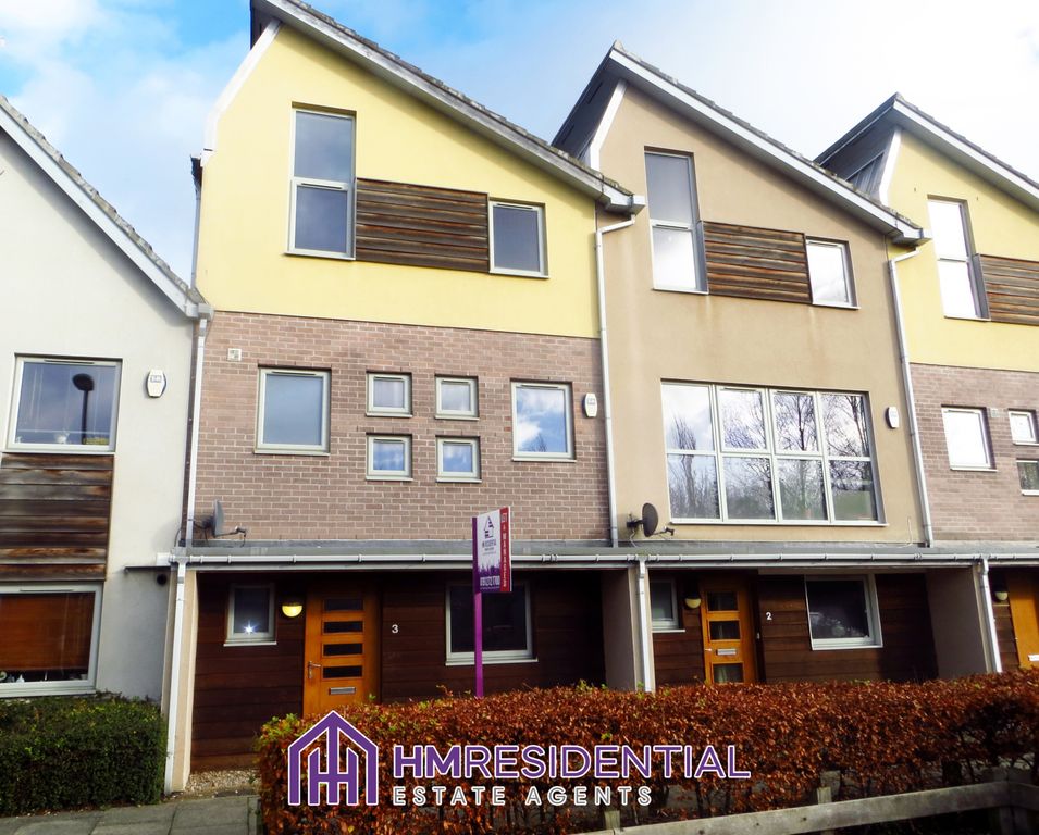 Property photo 1 of 9 4 Bedroom Semi Detached For Rent On November Court Yard, Gateshead, Tyne And Wear, Ne8 2Bw From 10/01/2025