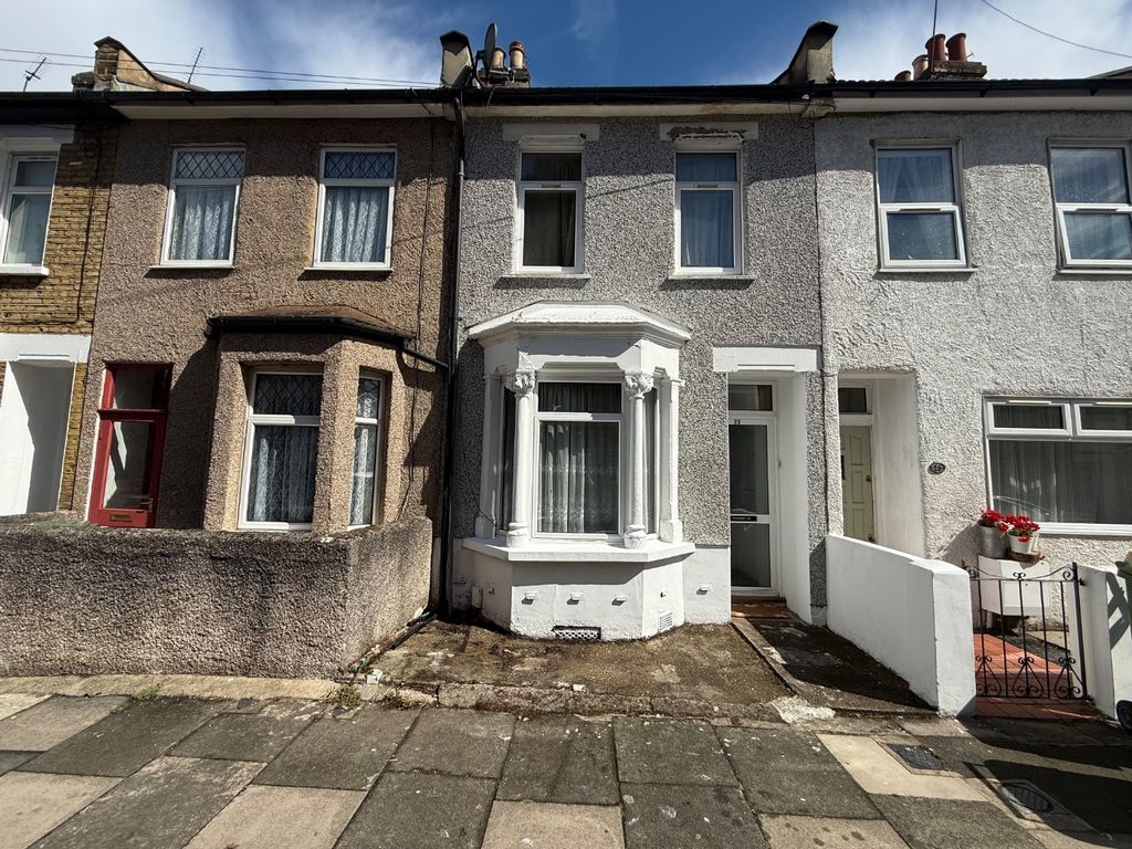 Property photo 1 of 5 5418080