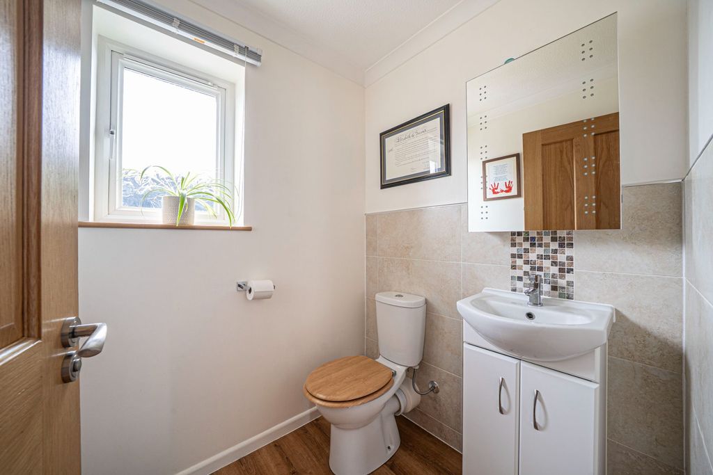 Property photo 3 of 38