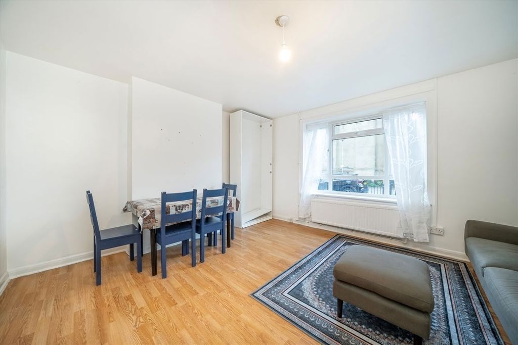 Property photo 3 of 8