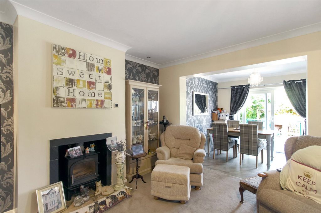 Property photo 2 of 12 Picture No. 10