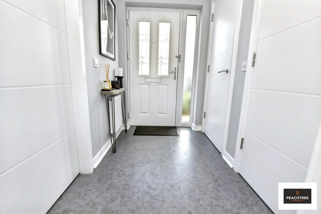 Property photo 3 of 26 Hallway