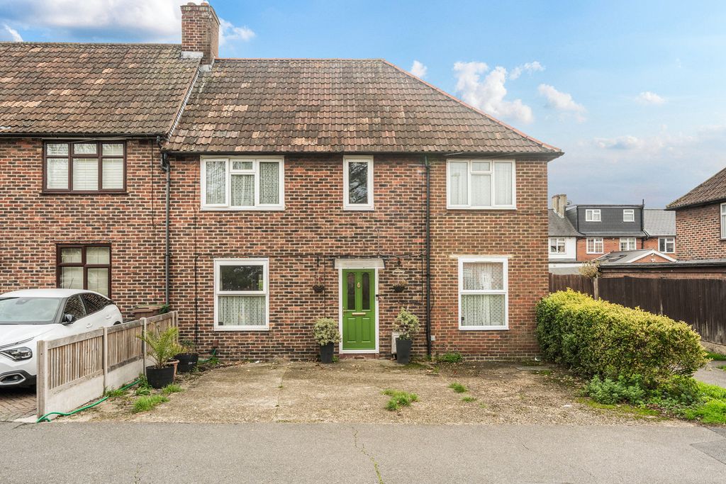 Property photo 1 of 27