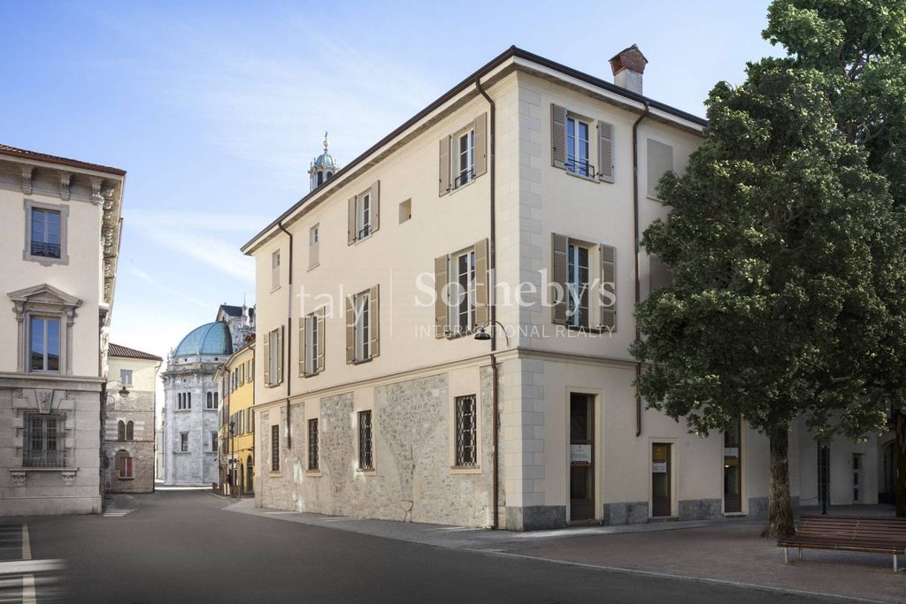 Property photo 2 of 27