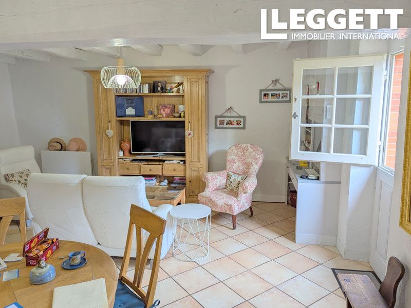 Property photo 3 of 10