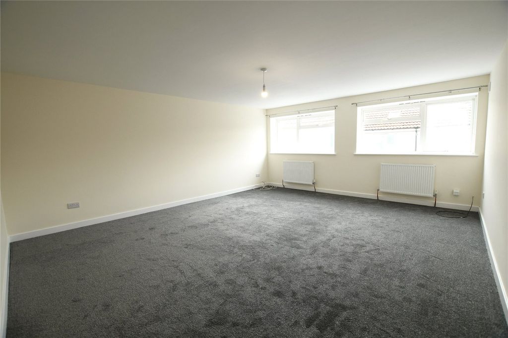 Property photo 3 of 7 Picture No. 36