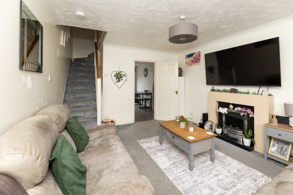 Property photo 2 of 13