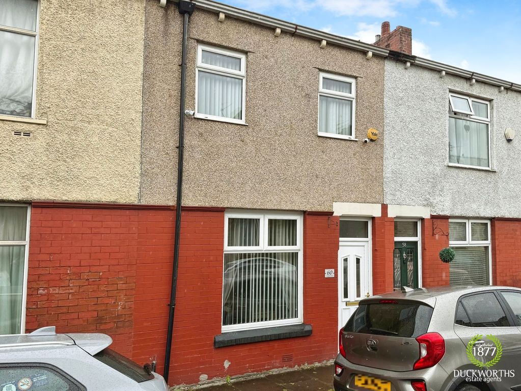Property photo 3 of 21