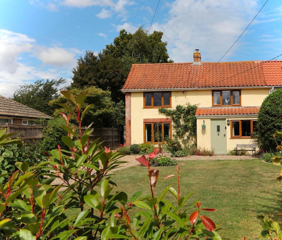 Property photo 1 of 50