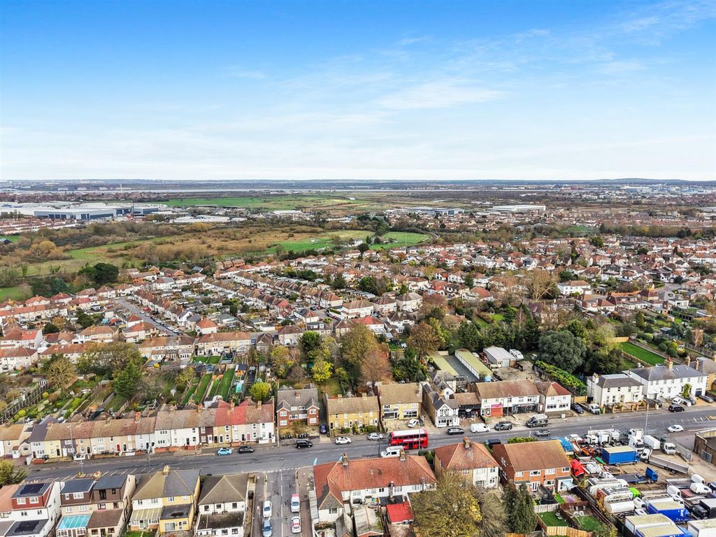 Property photo 2 of 13 Dji_20251120071828_0354_d.Jpg