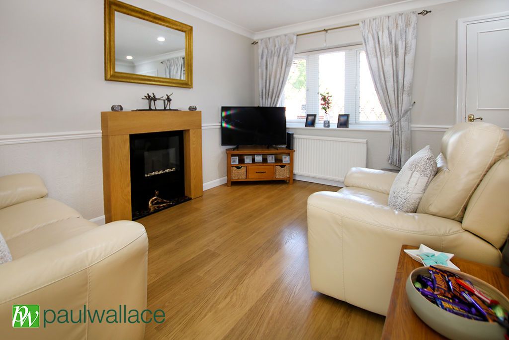 Property photo 2 of 14 Lounge