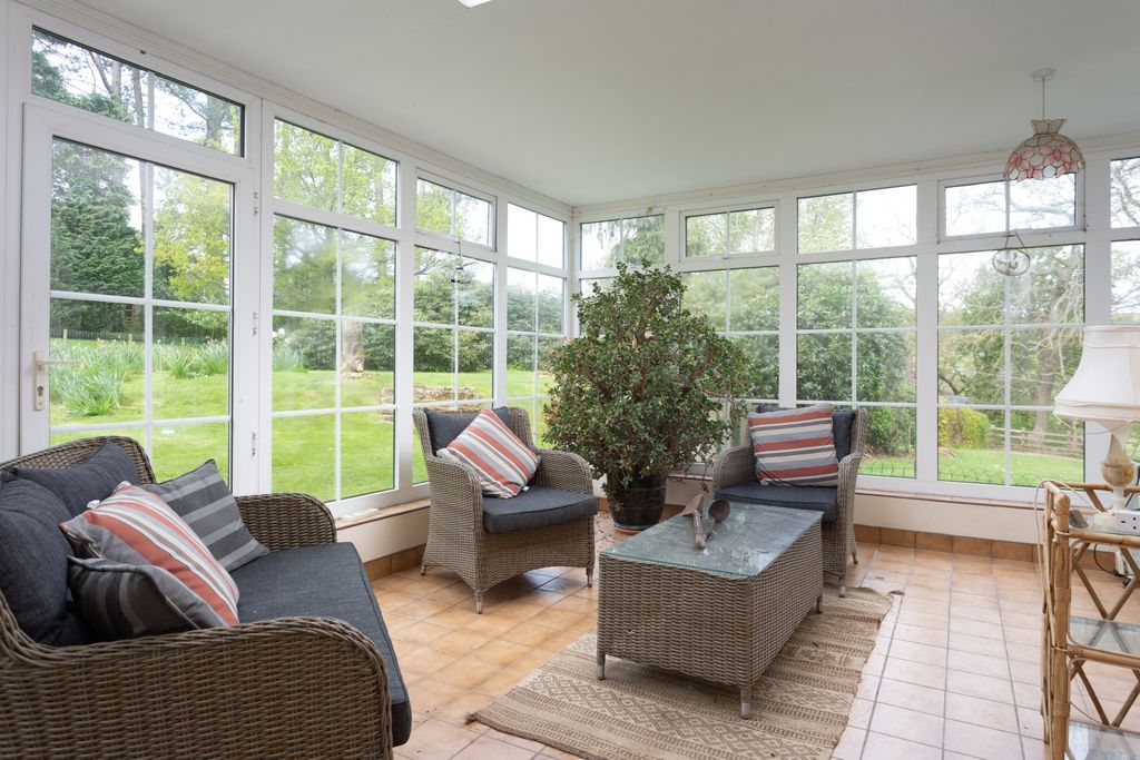 Property photo 3 of 21 Garden Room