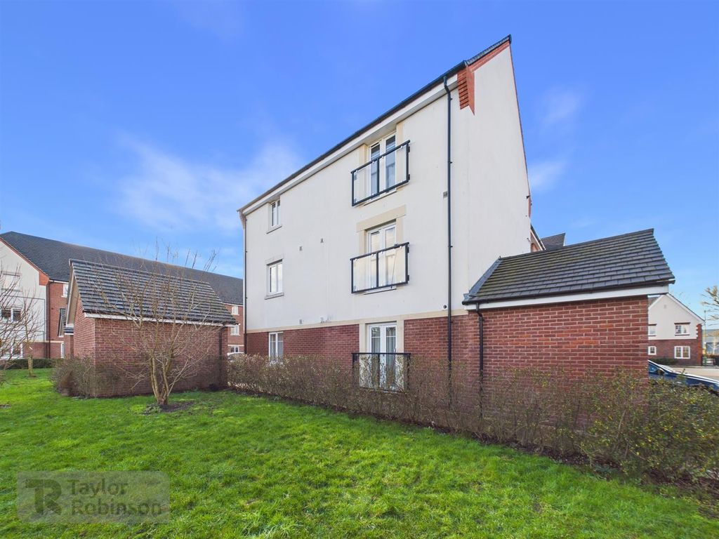 Additional image 8 of 2 bed flat for saleCornwell Avenue, Forge Wood, Crawley RH10