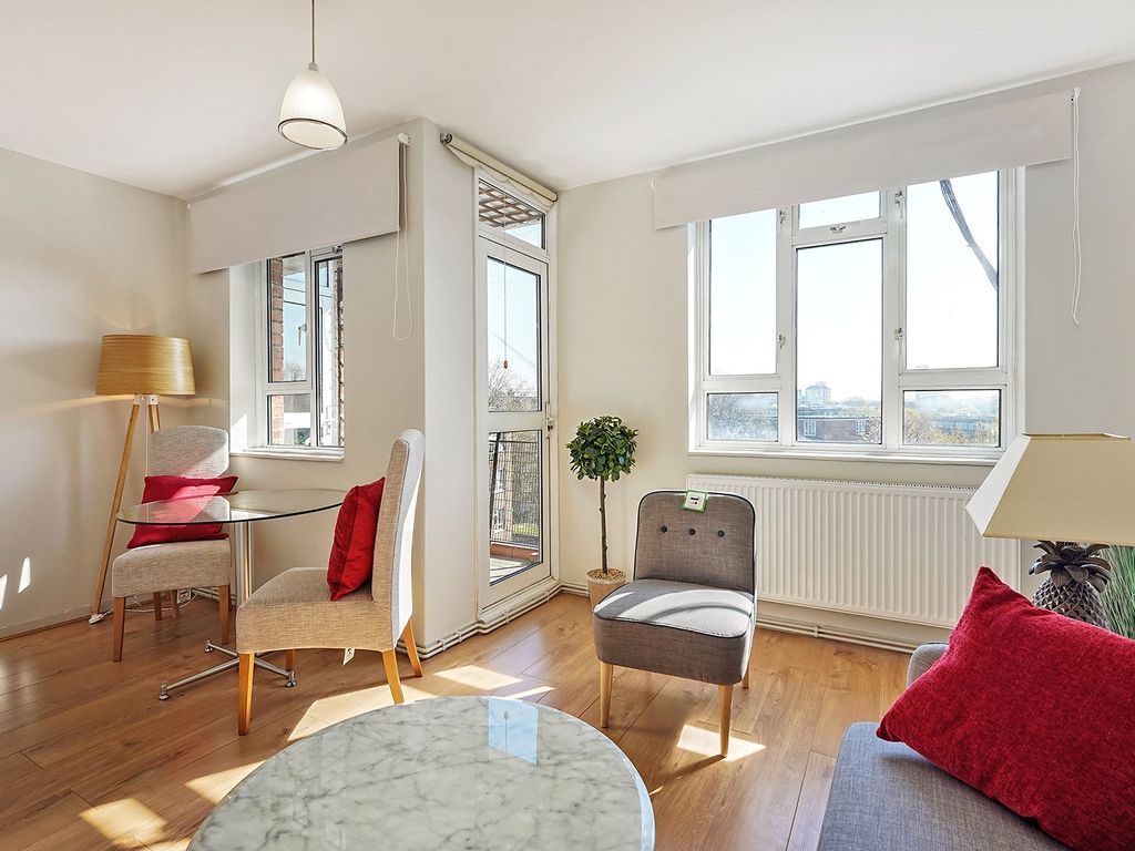 Property photo 3 of 17 Cudworth House