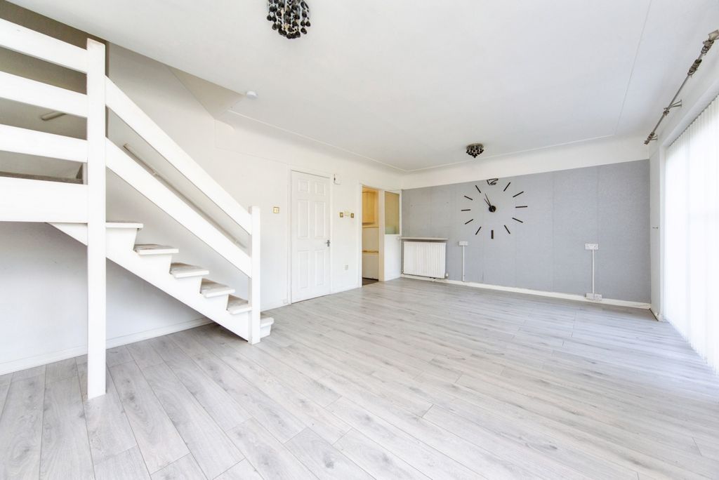 Property photo 2 of 19 Pbox-Img.Jpg