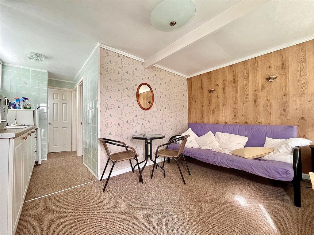 Property photo 2 of 8 Lounge Area