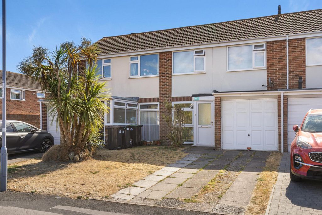 Property photo 2 of 17