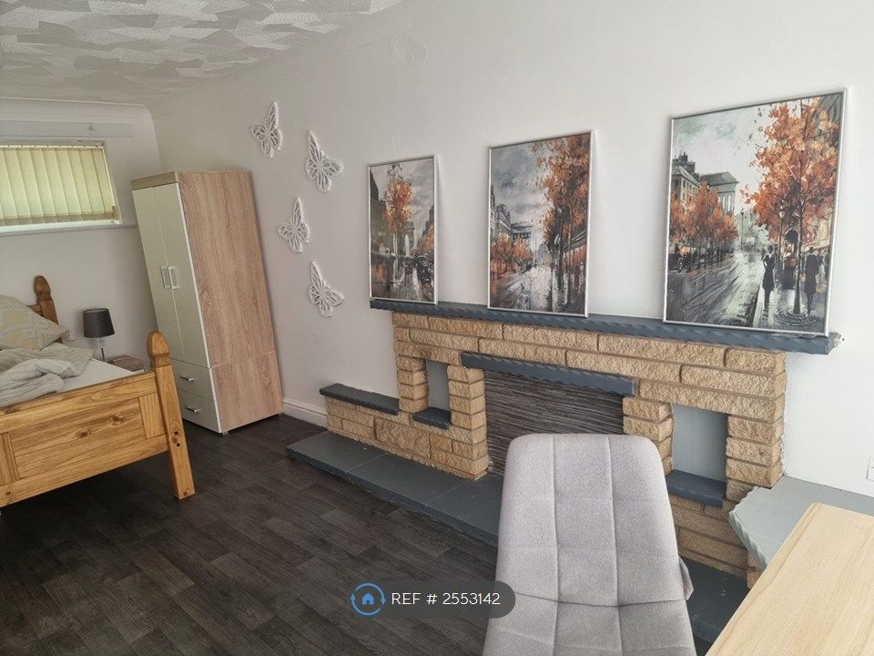 Property photo 2 of 5