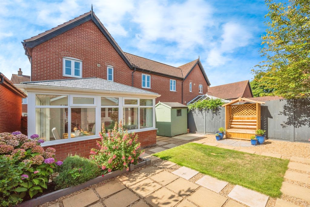 Property photo 3 of 17