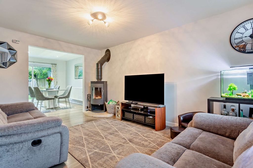 Property photo 3 of 18 Picture No. 02