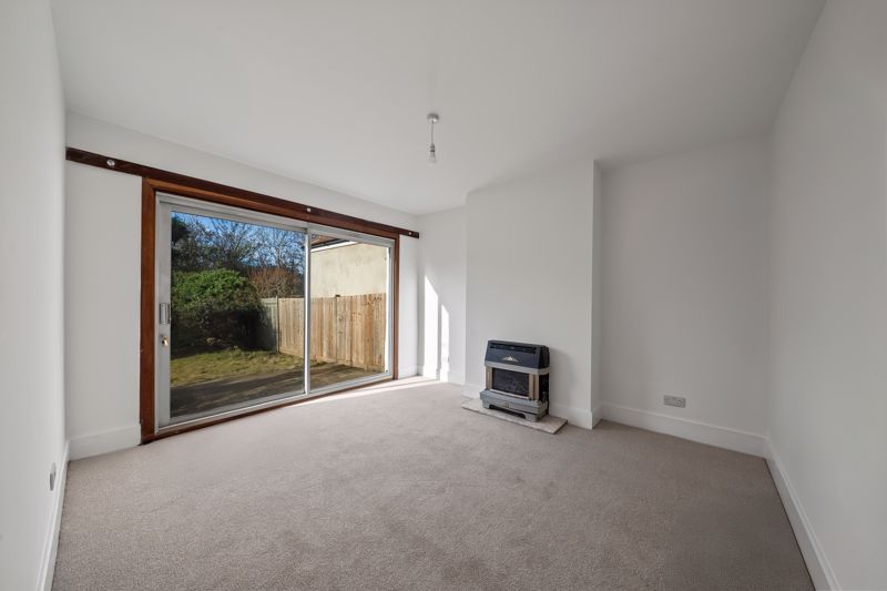 Property photo 3 of 14 Photo 8