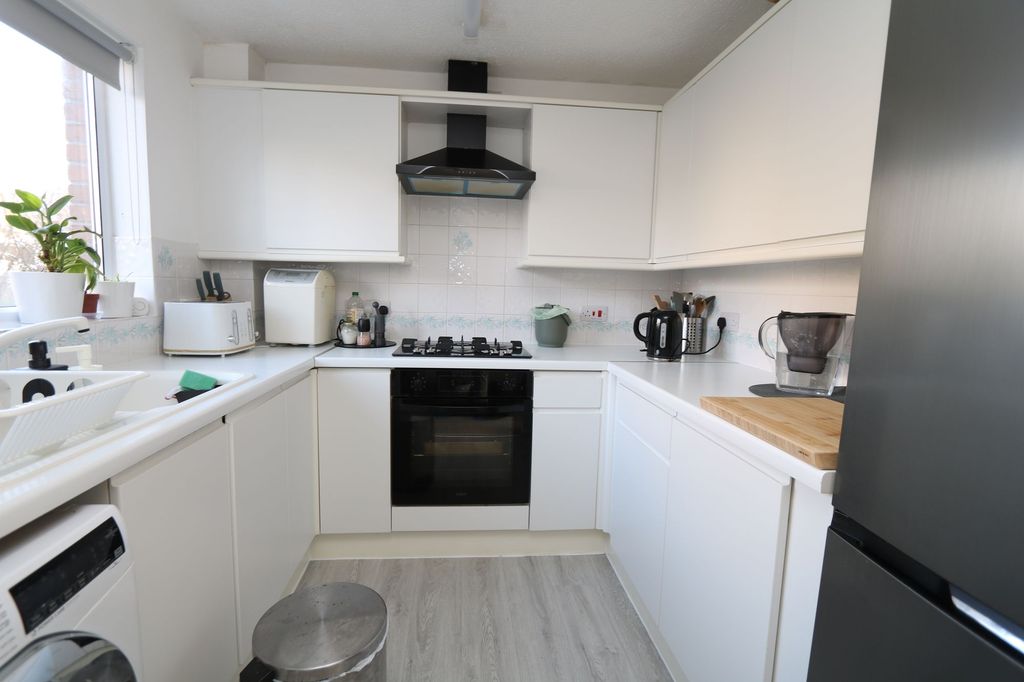 Property photo 3 of 8