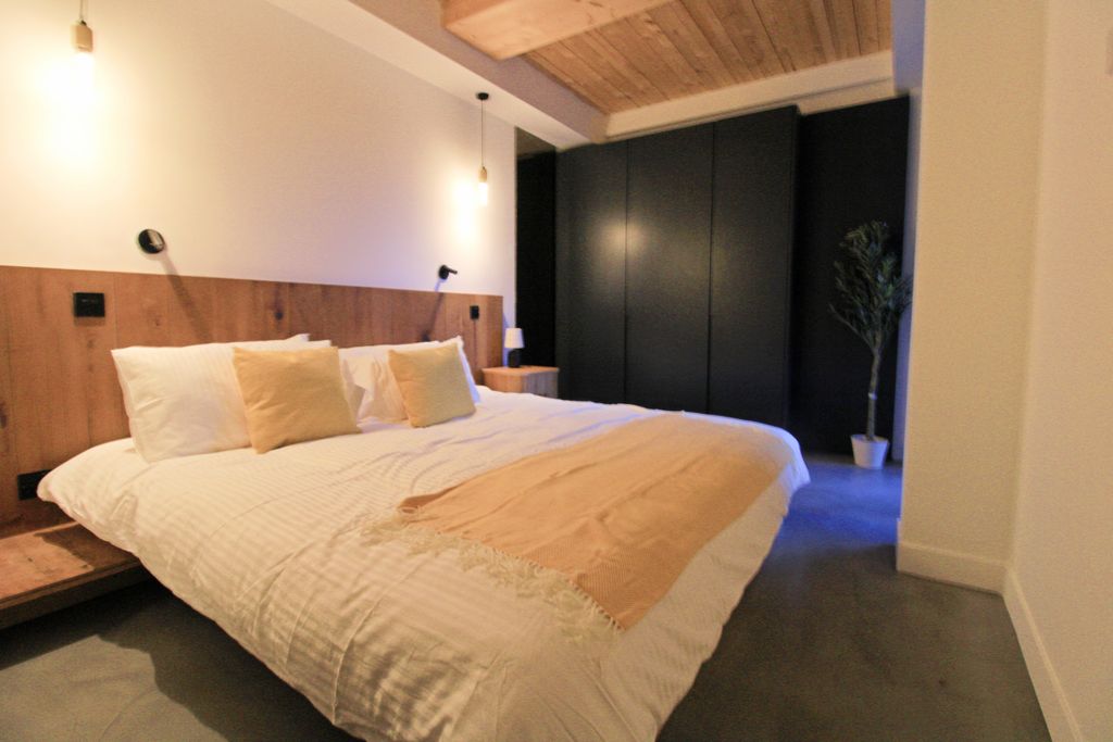 Property photo 3 of 6 Img_8411